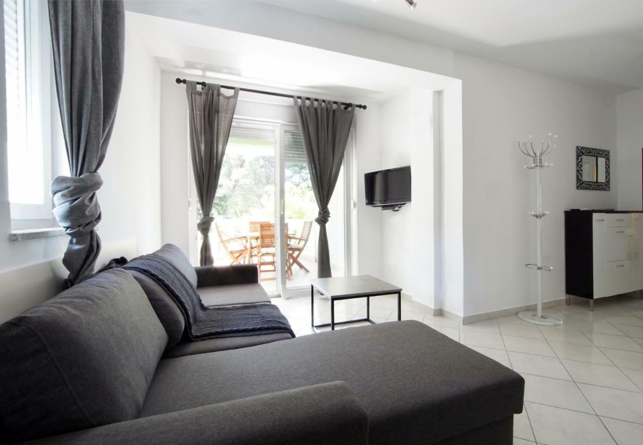 B88 Apartments - Vila Palma سفيتي فيليب ياكوف المظهر الخارجي الصورة